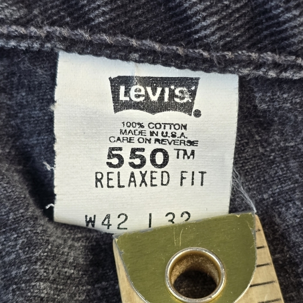 VTG Levis 550 Jeans Men FITS 40x32 Black MADE USA Denim Relaxed Fit Grunge - Picture 4 of 10